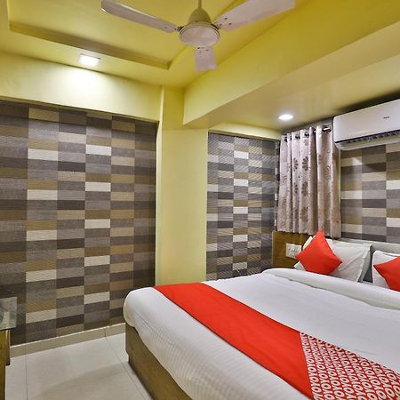 Spot On Hotel Shreeji Palace Ahmedabad Exterior foto