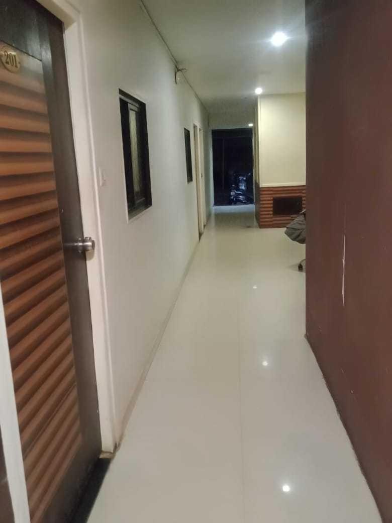 Spot On Hotel Shreeji Palace Ahmedabad Exterior foto