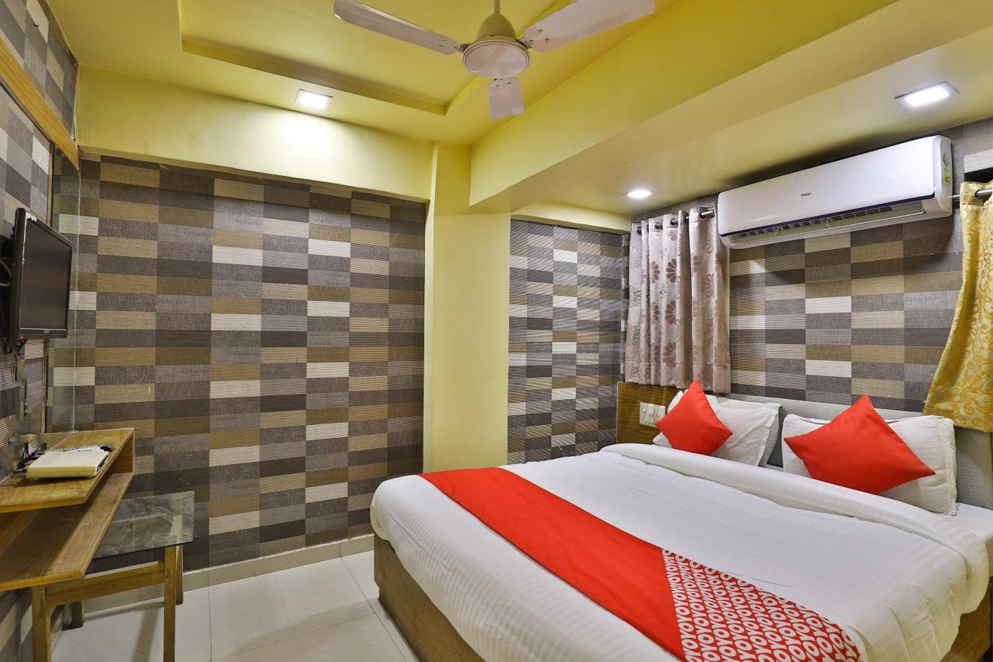 Spot On Hotel Shreeji Palace Ahmedabad Exterior foto